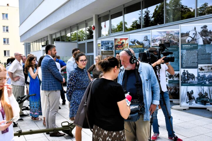 Zwierzęta na wojennych ścieżkach